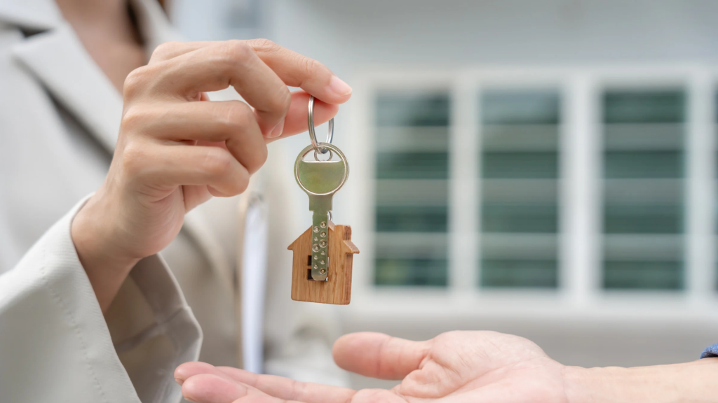 Pourquoi un mandat de gestion locative facilite-t-il le quotidien des propriétaires bailleurs ?